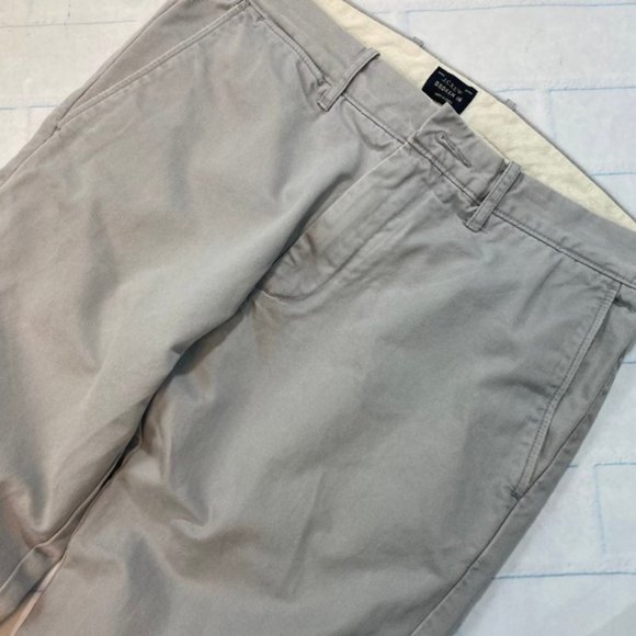J. Crew Broken In Grey Chino Pants Bottoms - Picture 8 of 10